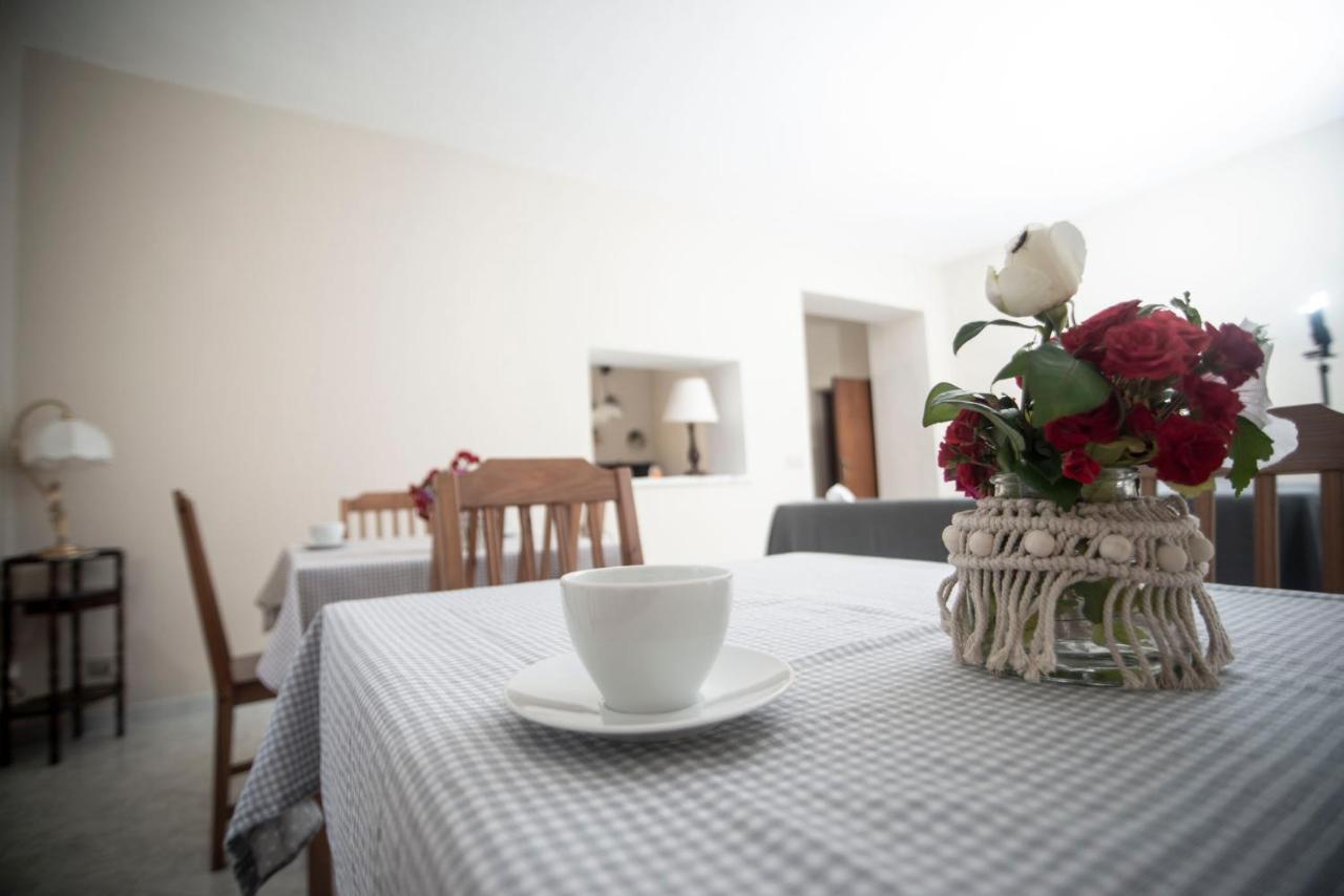 Bed and Breakfast I Quattro Grappoli Neive Exterior foto