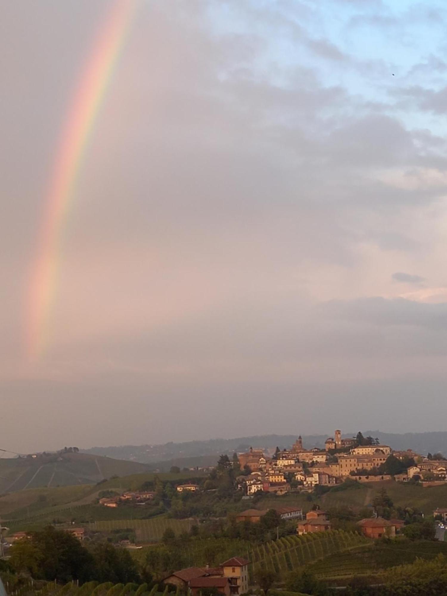 Bed and Breakfast I Quattro Grappoli Neive Exterior foto